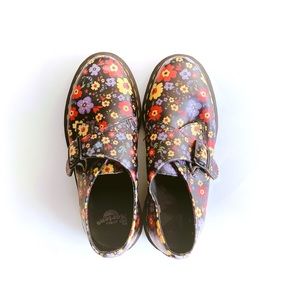 Dr. Martens Women Size 5 Floral Shoes